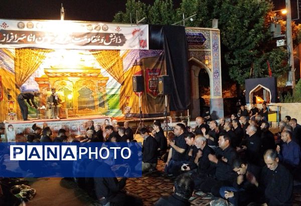 مراسم شب عاشورا  در گلزار شهدای نیشابور