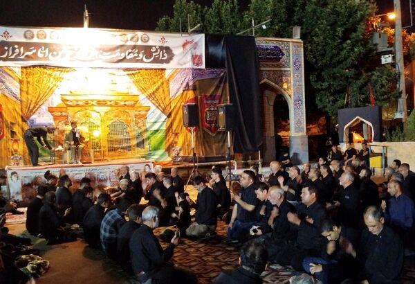 مراسم شب عاشورا  در گلزار شهدای نیشابور