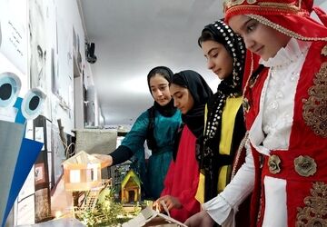 نمایشگاه طرح جابربن حیان در دبستان دخترانه بعثت۲ برگزار شد