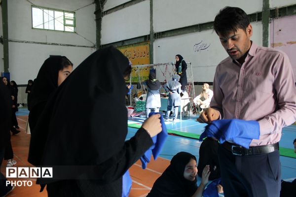 اجرای پیرامید دانش آموزان شهرستان سملقان با موضوع جنگ رمضان 