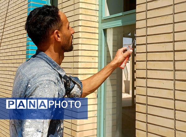 پروژه مهر دبیرستان دخترانه بنت الهدی کوهپایه رنگ آمیزی تجهیز و پاکسازی برای خلق محیطی الهام بخش و یادگیری مثبت