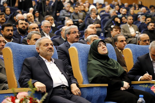 تکریم سازندگان فردای ایران