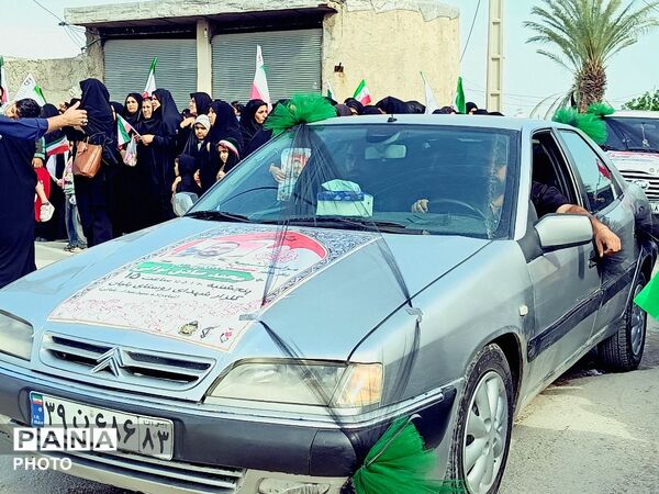 تشییع پیکر شهید محمدصادق توانی بلیانی در کازرون