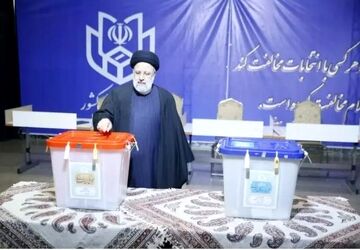 دعوت دانش‌آموزخبرنگاران پانا کاشان از مردم برای شرکت در انتخابات