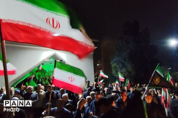 تجمع مردمی شهر صباشهر برای بیعت با رهبری 