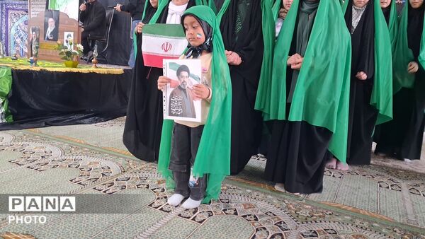 محفل نورانی دعای توسل و نماز استغاثه در آستانه چهلمین شهادت امام شهید 