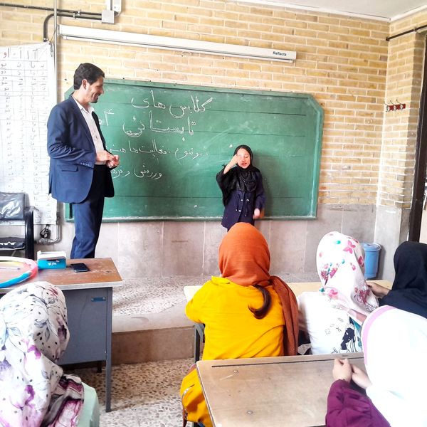 کلاس‌های داغ تابستانی روستای پارام