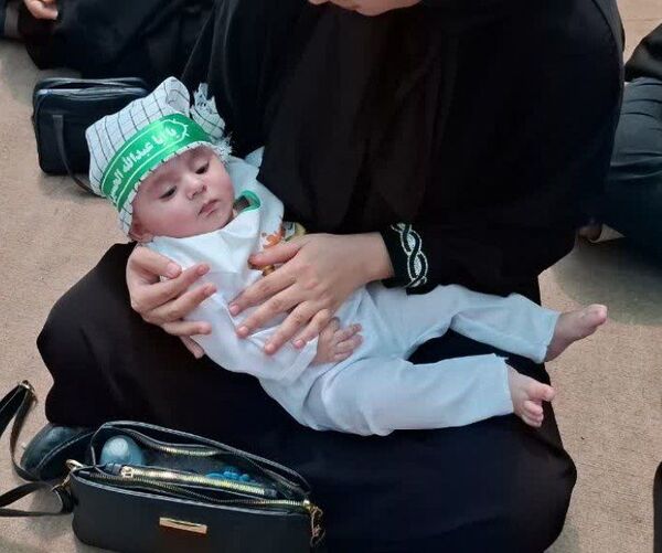 برگزاری مراسم شیرخوارگان حسینی در شهر بادرود 