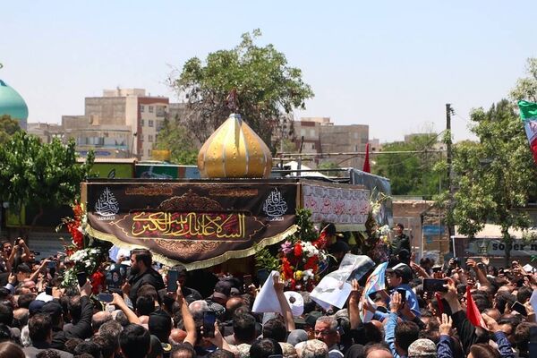 وداع با پیکر مطهر شهید حسین امیرعبدالهیان در شهرستان ری