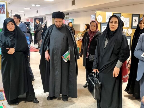 نمایشگاه تجلی امید ۲ در منطقه ۱۳ 