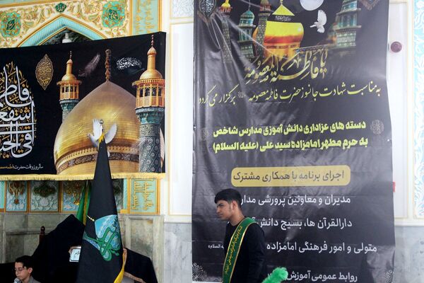 عزاداری دانش‌آموزان قم در آستان مقدس امامزاده سیدعلی(ع)