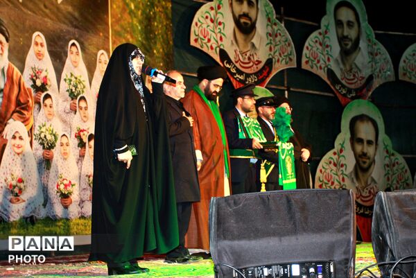جشن میلاد حضرت معصومه (س) و روز دختر در سبزه میدان زنجان