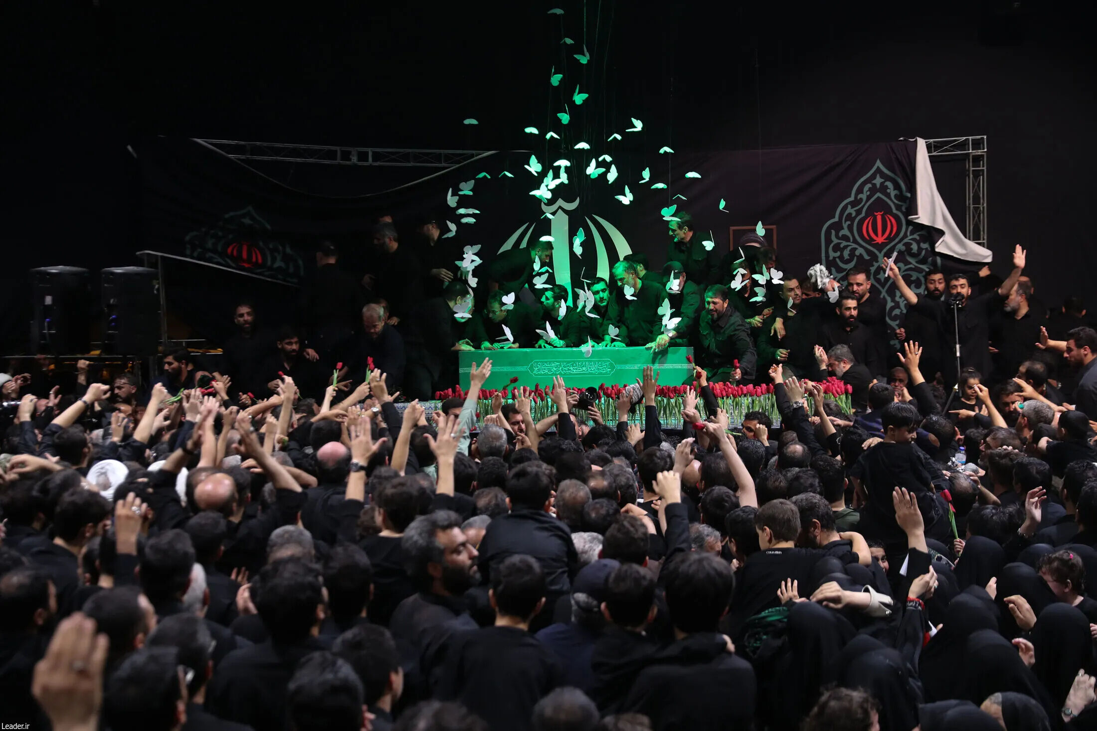 وعده دوباره جامعه بزرگ فوتبال در دومین روز از  وداع با آقای شهید  