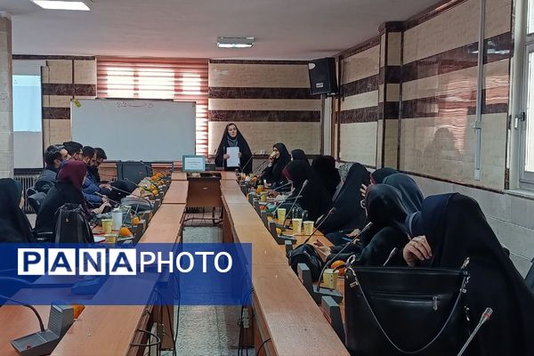 رونمایی از بسته «ایرانمون» و تشریح شیوه‌نامه‌های جدید پرورشی در فیروزکوه