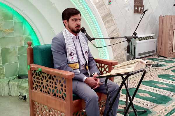 جمعه‌ای به رنگ ایمان؛ مسجد جامع لبریز از عطوفت و معنویت