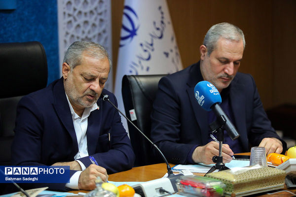 نشست صمیمی وزیر آموزش و پرورش با اعضای فراکسیون زنان مجلس شورای اسلامی