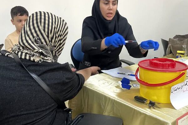 برگزاری پویش سلامت در فرهنگسرای بهشت؛ هدیه‌ای برای سالمندان