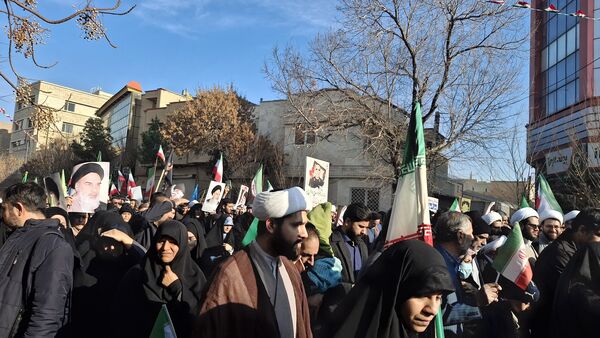 جلوه‌های باشکوه حضور مردم قم در راهپیمایی ۲۲ دی