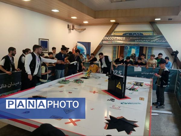 درخشش هنرستان آزادی فلسطین در چهارمین دوره مسابقات کشوری کید‌کد