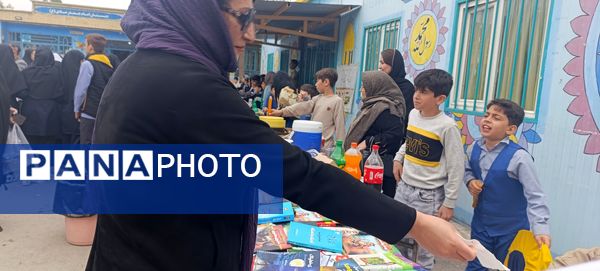 برپایی بازارچه در  دبستان امام جعفر صادق (ع) آشخانه