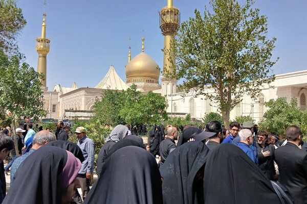 حضور همکاران فرهنگی آموزش و پرورش ملارد به حرم مطهر امام خمینی(ره) در سالروز ارتحال بنیانگذار جمهوری اسلامی