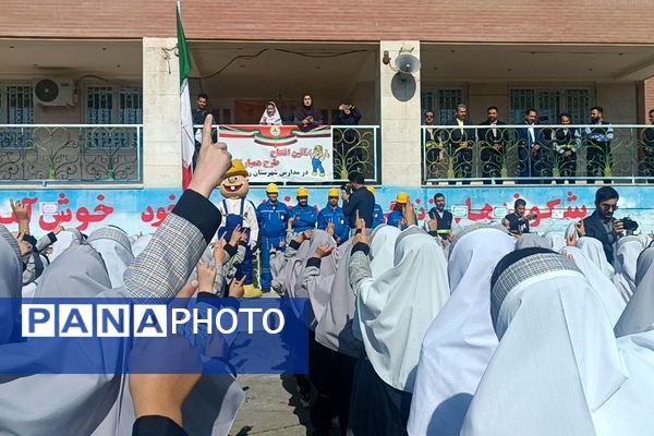  همیاران گاز در دبستان توفیق شهرستان رباط‌کریم