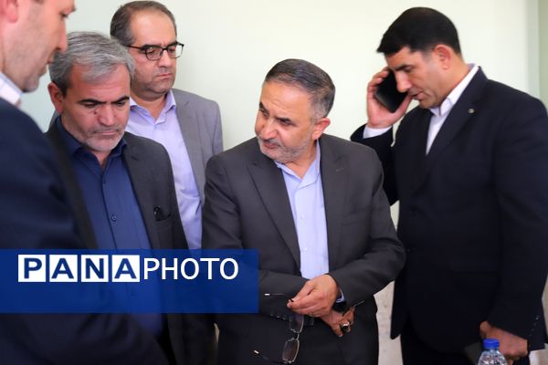 بازدید معاون حقوقی و امور مجلس وزیر آموزش و پرورش از حوزه ارزیابی پذیرفته شدگان کیفیت‌بخشی در آموزشگاه عفتیه تبریز