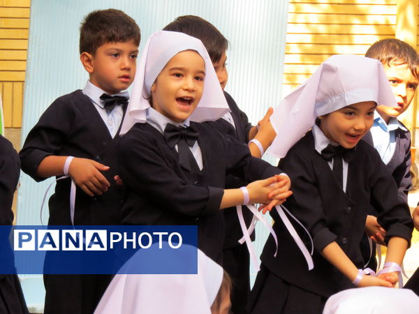 جشن غنچه‌ها در شهرستان بجنورد