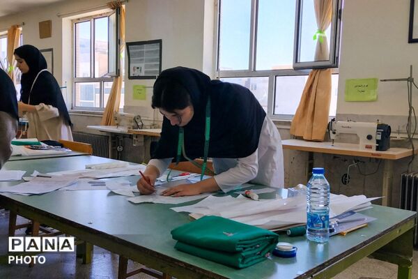 رقابت هنرجویان خراسان شمالی در مرحله استانی سومین المپیاد شایستگی‌محور