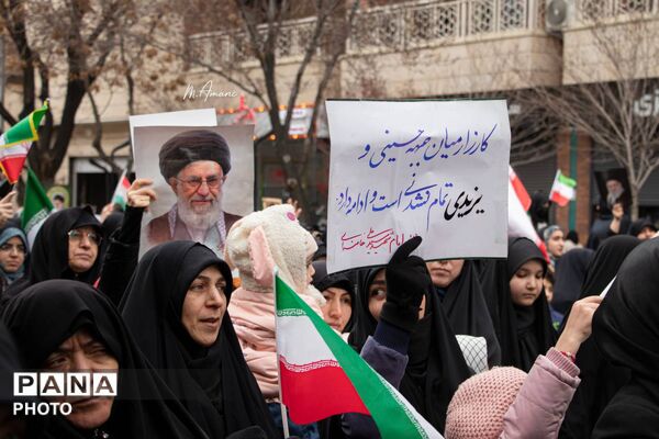 سربازان کوچک در اجتماع مردمی تبریز به خونخواهی از رهبر شهید