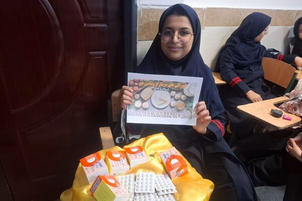 طرح توزیع مکمل‌های آهن و ویتامین D میان دانش‌آموزان متوسطه در مدارس ملارد