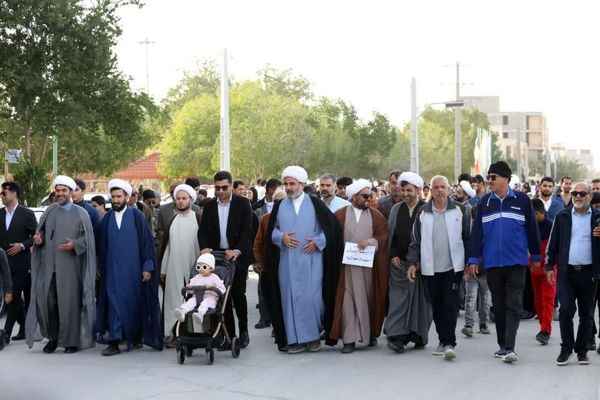 همایش پیاده‌‌‌‌روی خانوادگی در پارسیان