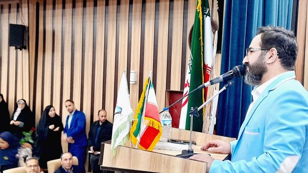 مراسم تجلیل از دانش‌آموزان ممتاز مدارس شاهد استان البرز