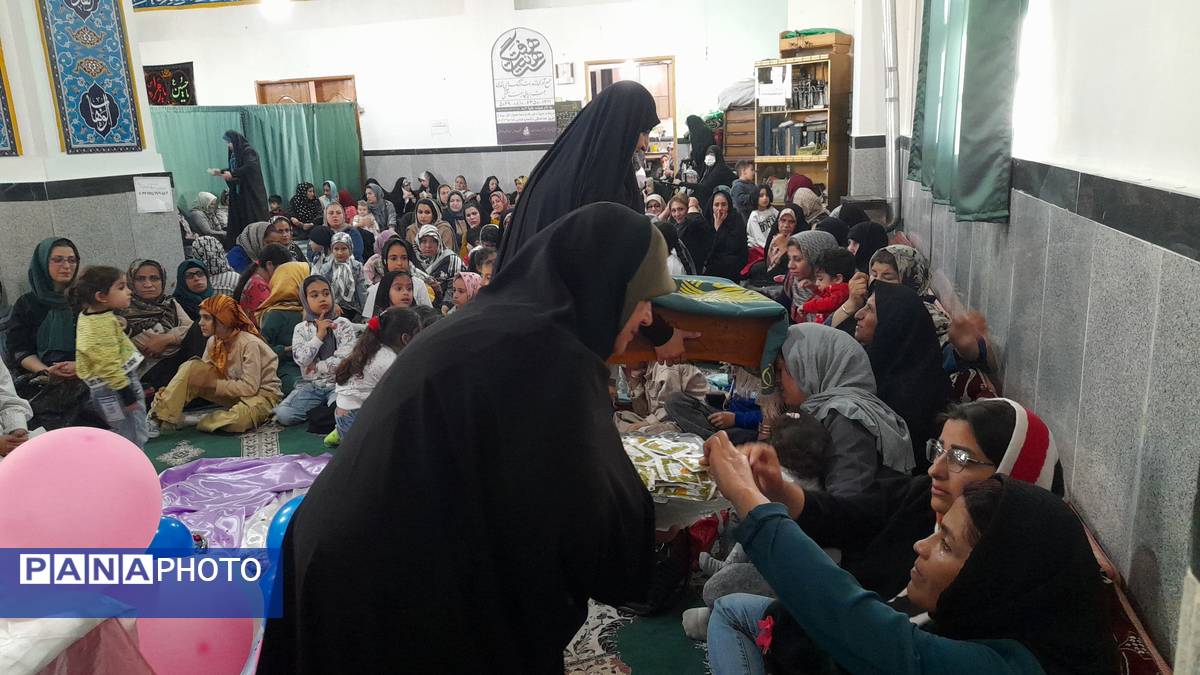 مراسم جشن دهه کرامت و استقبال از پرچم حرم رضوی در شهرستان‌فیروزکوه