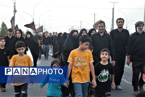 آیین پیاده‌روی اربعین حسینی در بلوار پیامبر اعظم(ص) قم