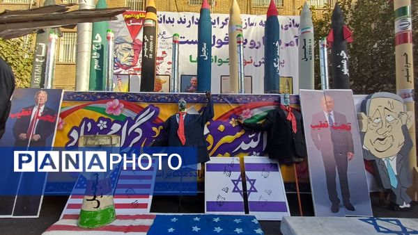 قاب‌هایی از خروش نسل بیدار