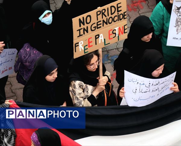 غرش خشم انقلابی دانشجویان دانشگاه آزاد مشهد علیه صهیونیسم و فریاد همبستگی با غزه