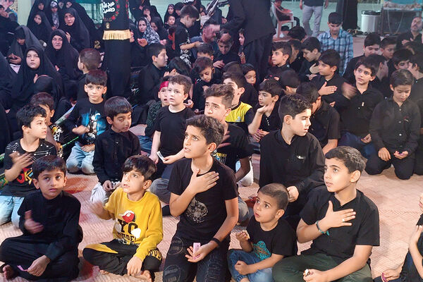 برنامه‌های متنوع «حسینیه کودک» در حرم حضرت معصومه(س)