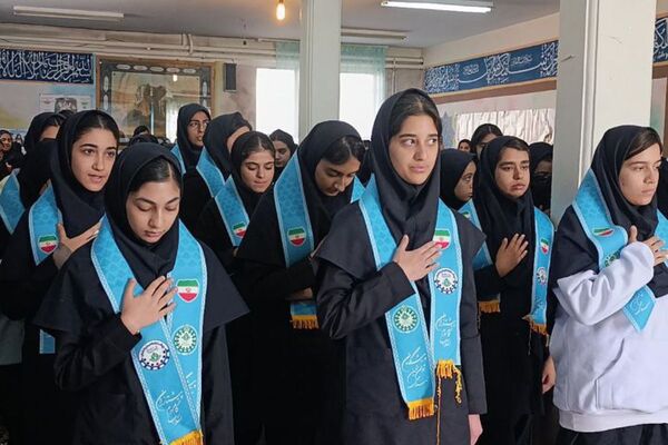 همایش «وطن یار در هنرستان بلیغ فیروزکوه