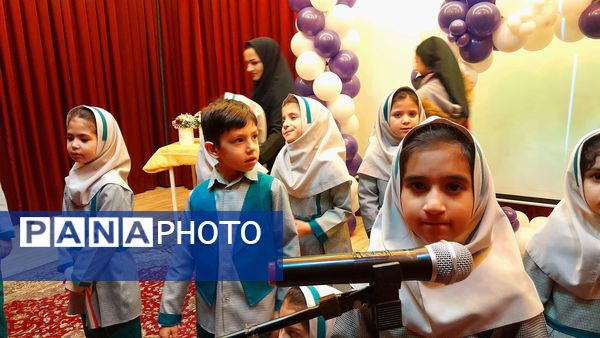 مراسم شب شعر شهدا در کانون مهرتابان نیشابور