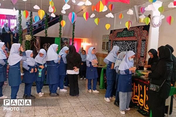 برپایی موکب به مناسبت شهادت حضرت زهرا (س) در مدارس ناحیه دو شهرری 