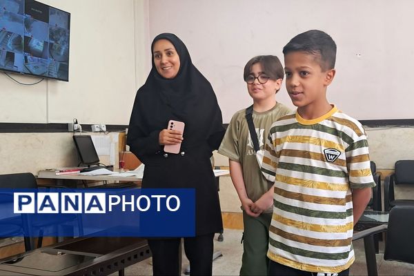 بازدید سرگروه کیفیت بخشی فعالیت‌های پرورشی استان از مدارس ناحیه دو شهرری 