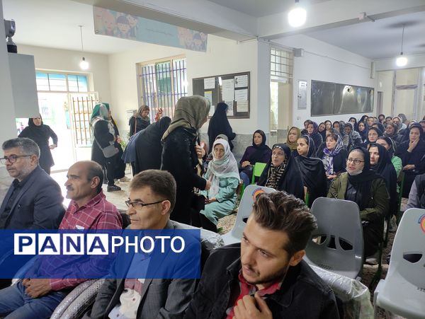 برگزاری جلسه انجمن اولیا و مربیان در دبستان هیات امنایی قرآنی مبین شیروان