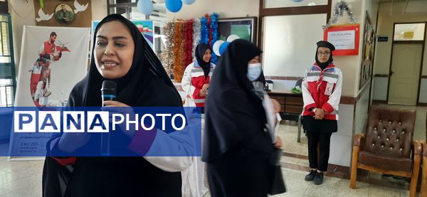 آیین‌ افتتاحیه‌ تیم‌های‌ تخصصی‌ جوانان‌ هلال‌احمر‌ در شهرکرد 