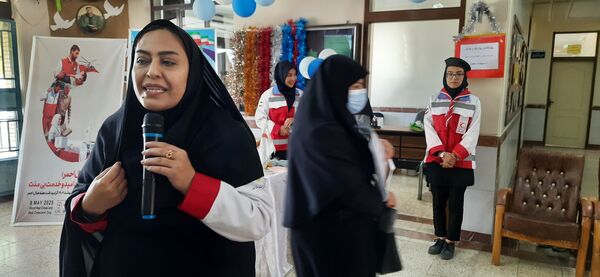 آیین‌ افتتاحیه‌ تیم‌های‌ تخصصی‌ جوانان‌ هلال‌احمر‌ در شهرکرد 