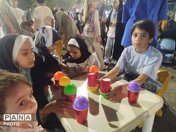 فعالیت موکب فرهنگیان در صد و چهل و چهارمین شب از تجمعات مردمی 