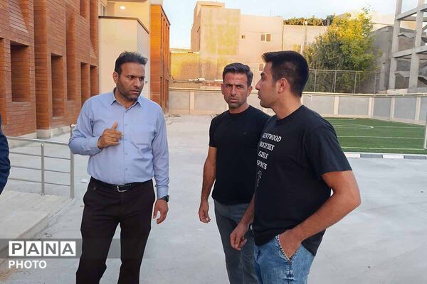 بازدید مدیران کل آموزش و پرورش و نوسازی مدارس از دبیرستان سبز فردوسی بجنورد