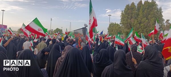 خروش حماسی مردم انقلابی بندرعباس در تجدید میثاق با رهبر جدید انقلاب اسلامی