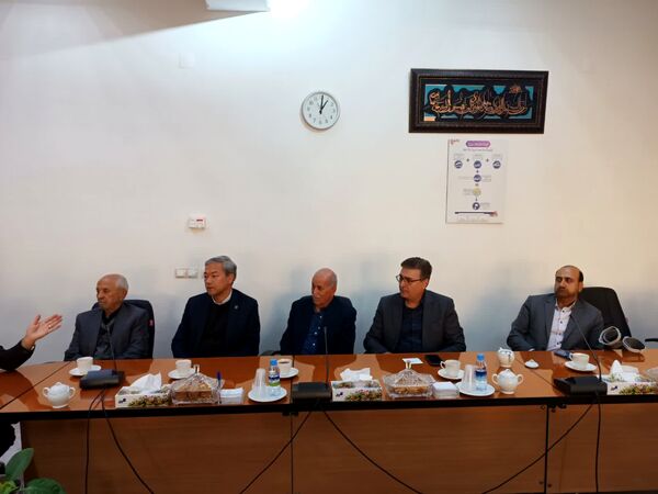 نشست هم‌اندیشی مدیران آموزشی و حوزه مدرسه‌سازی مشهد