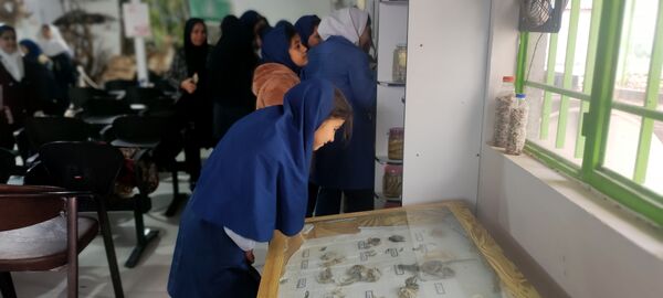 بازدید دانش‌آموزان مدرسه شهید خاقانی از موزه حیات وحش شیروان
